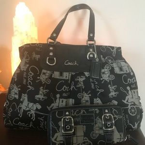 Rare Coach Horse & Carriage w full wallet